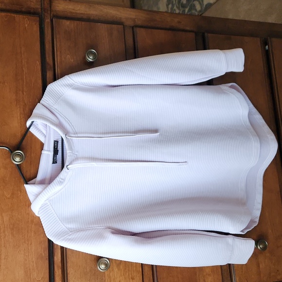 Sweeter - Picture 1 of 7